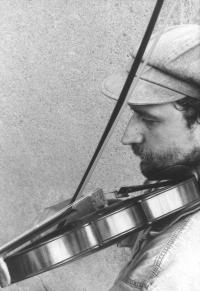 Andreas, Violine